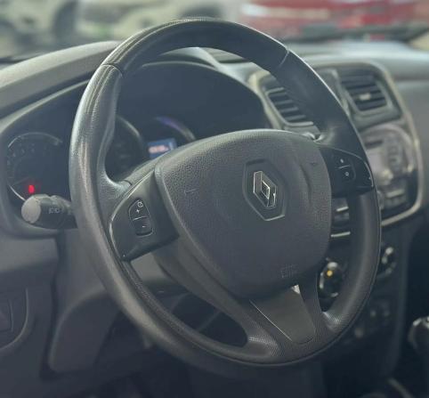 Renault Sandero II с пробегом 2015 года, цена 1 099 000 рублей, 90000 км, хэтчбек, Автокод Объявления