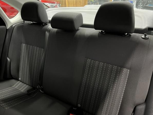Volkswagen Polo V Рестайлинг с пробегом 2019 года, цена 1 065 000 рублей, 101521 км, седан, Автокод Объявления