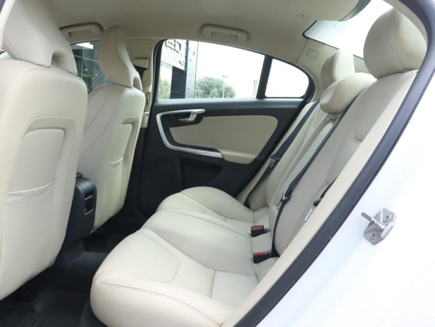 Volvo S60 II Рестайлинг Москва  - изображение 11