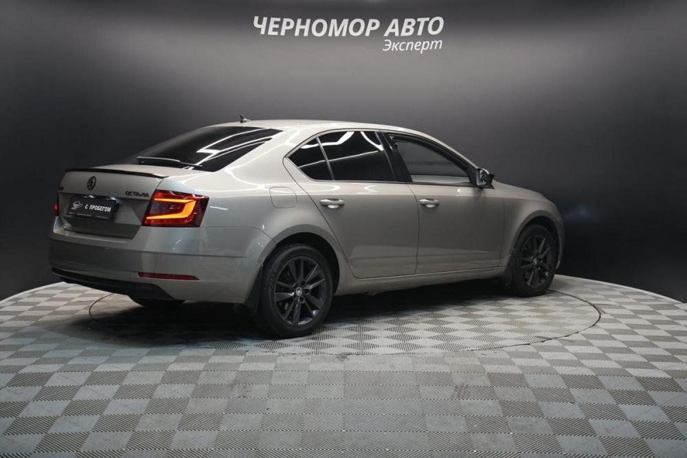 Skoda Octavia III (A7) Рестайлинг Крым  - изображение 5