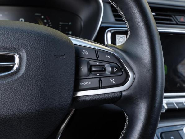 Geely Atlas Pro с пробегом 2024 года, цена 2 175 400 рублей, 50345 км, внедорожник, Автокод Объявления