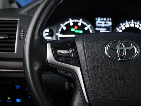 Toyota Land Cruiser 200 Series Рестайлинг 2 с пробегом 2017 года, цена 6 527 077 рублей, 131636 км, внедорожник, Автокод Объявления