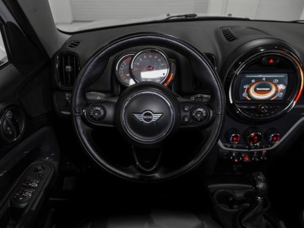 Mini Countryman II с пробегом 2017 года, цена 1 900 000 рублей, 112449 км, внедорожник, Автокод Объявления