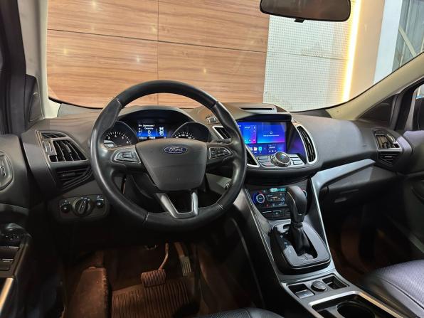 Ford Kuga II Рестайлинг с пробегом 2017 года, цена 1 590 000 рублей, 117268 км, внедорожник, Автокод Объявления
