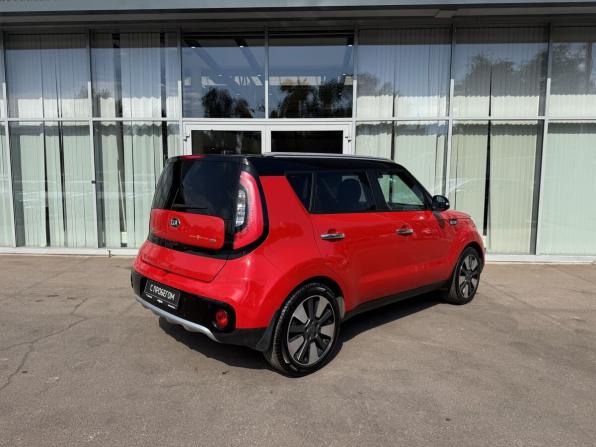 Kia Soul II Рестайлинг с пробегом 2017 года, цена 1 699 000 рублей, 57275 км, хэтчбек, Автокод Объявления