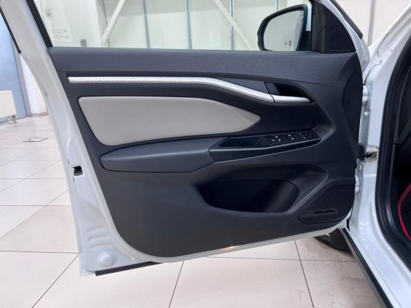 Lada (ВАЗ) Vesta I с пробегом 2018 года, цена 1 050 000 рублей, 130000 км, универсал, Автокод Объявления
