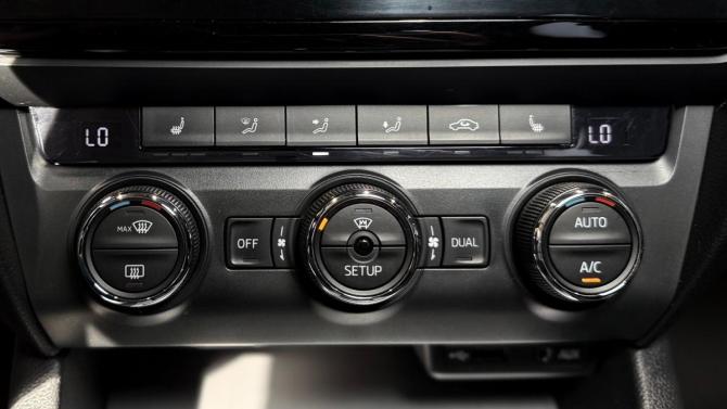 Skoda Octavia III (A7) с пробегом 2013 года, цена 870 000 рублей, 283125 км, лифтбек, Автокод Объявления