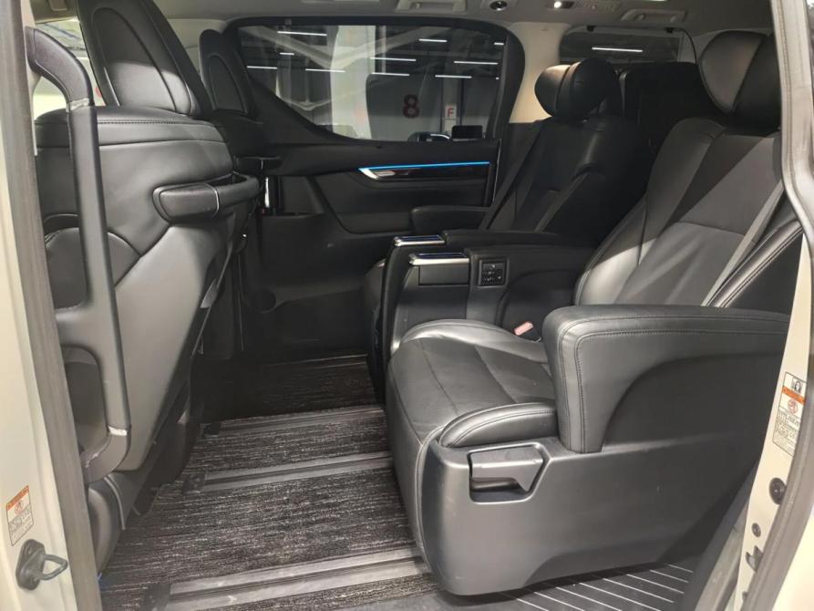 Toyota Alphard III Рестайлинг Казань  - изображение 15