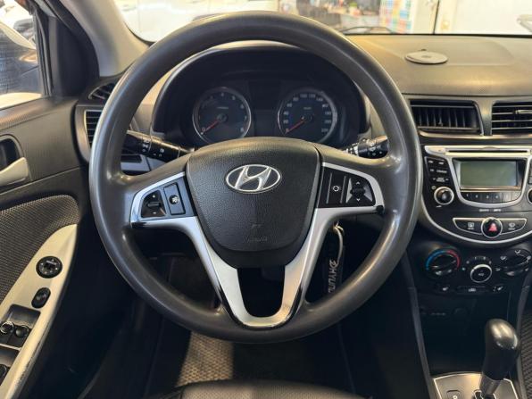 Hyundai Solaris I с пробегом 2012 года, цена 679 000 рублей, 172000 км, хэтчбек, Автокод Объявления
