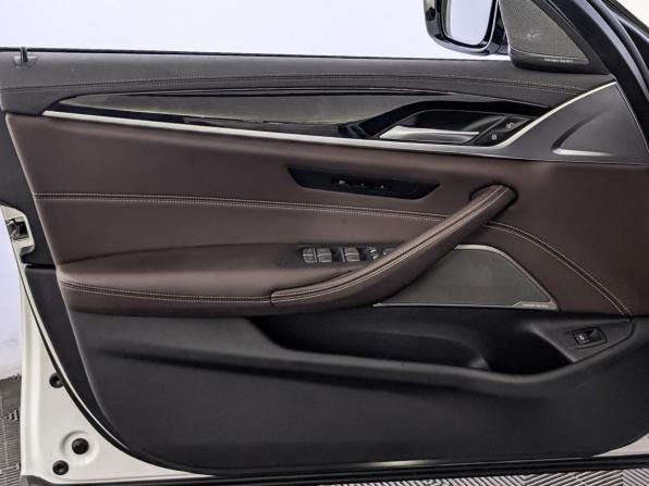 BMW 5 серии VII (G30/G31/G38) Рестайлинг с пробегом 2022 года, цена 5 250 000 рублей, 85500 км, седан, Автокод Объявления