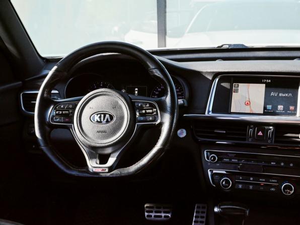 Kia Optima IV Рестайлинг с пробегом 2018 года, цена 1 800 000 рублей, 130000 км, седан, Автокод Объявления
