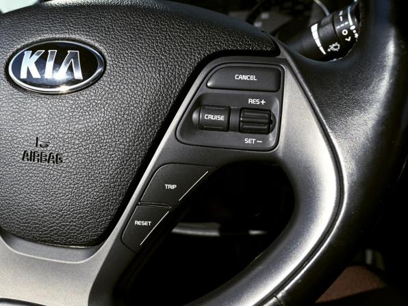 Kia Cerato III с пробегом 2015 года, цена 1 085 000 рублей, 88003 км, седан, Автокод Объявления