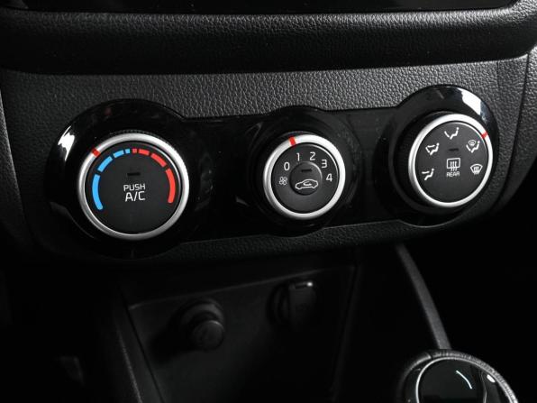 Kia Rio III Рестайлинг с пробегом 2015 года, цена 1 190 000 рублей, 101106 км, седан, Автокод Объявления