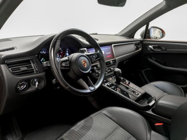 Porsche Macan I Рестайлинг 2 с пробегом 2022 года, цена 6 580 000 рублей, 72954 км, внедорожник, Автокод Объявления