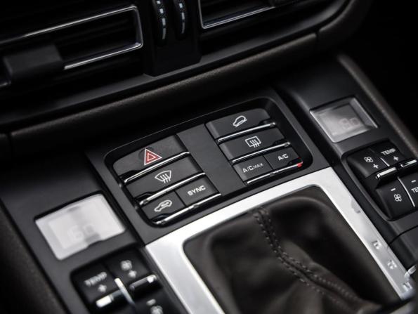 Porsche Macan I Рестайлинг с пробегом 2019 года, цена 4 100 000 рублей, 72323 км, внедорожник, Автокод Объявления
