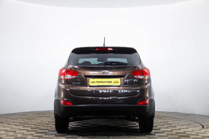 Hyundai ix35 I Рестайлинг с пробегом 2015 года, цена 1 649 000 рублей, 178123 км, внедорожник, Автокод Объявления
