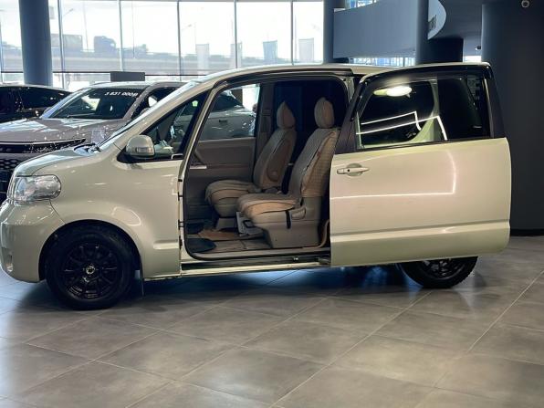 Toyota Porte I с пробегом 2008 года, цена 510 000 рублей, 169562 км, компактвэн, Автокод Объявления