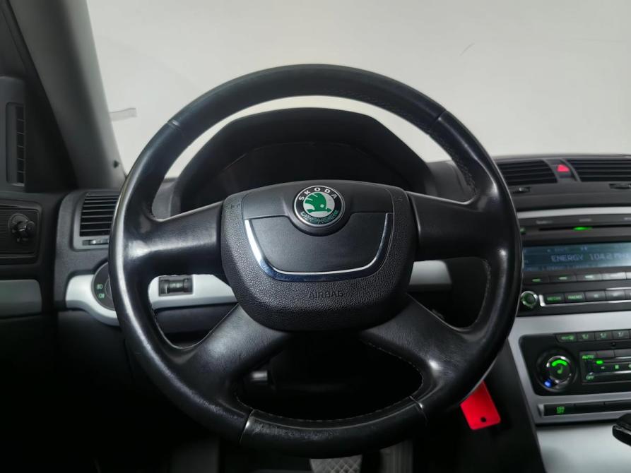Skoda Octavia II (A5) Рестайлинг Москва  - изображение 13