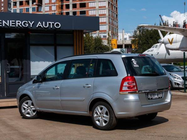 Opel Zafira B Рестайлинг с пробегом 2012 года, цена 680 000 рублей, 294096 км, компактвэн, Автокод Объявления