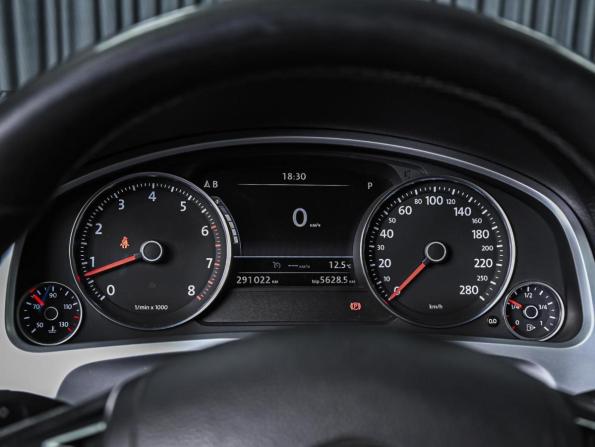 Volkswagen Touareg II Рестайлинг с пробегом 2016 года, цена 2 759 000 рублей, 291022 км, внедорожник, Автокод Объявления
