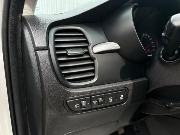 Kia Rio IV с пробегом 2018 года, цена 1 499 000 рублей, 85765 км, седан, Автокод Объявления