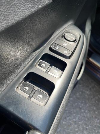 Kia Rio IV Рестайлинг с пробегом 2021 года, цена 1 750 000 рублей, 68857 км, хэтчбек, Автокод Объявления
