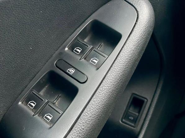 Volkswagen Jetta VI с пробегом 2013 года, цена 829 000 рублей, 199900 км, седан, Автокод Объявления