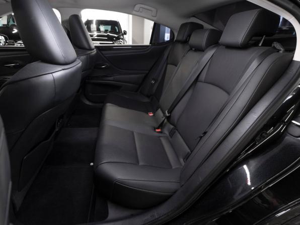 Lexus ES VII с пробегом 2021 года, цена 4 200 000 рублей, 59939 км, седан, Автокод Объявления