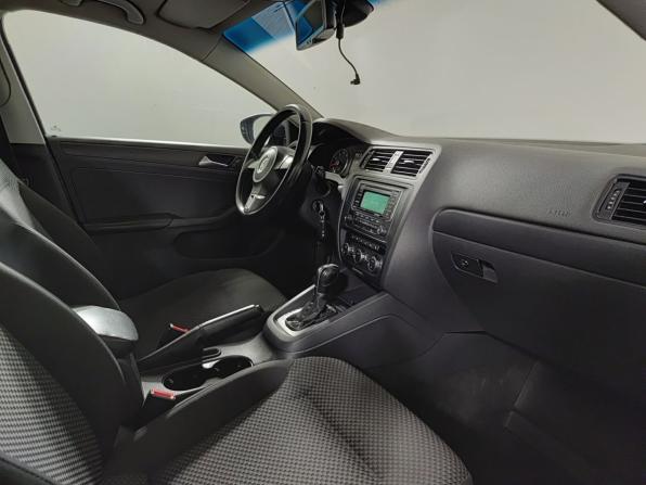 Volkswagen Jetta VI с пробегом 2013 года, цена 945 000 рублей, 247058 км, седан, Автокод Объявления