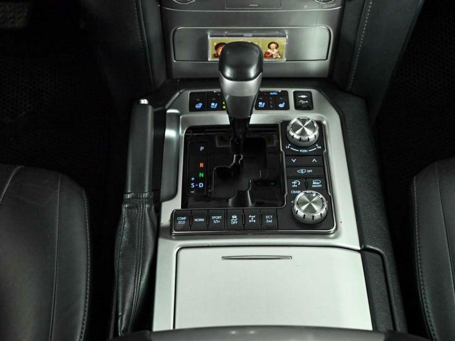 Toyota Land Cruiser 200 Series Рестайлинг 2 Екатеринбург  - изображение 16