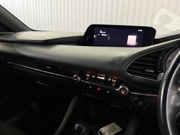Mazda 3 IV (BP) с пробегом 2020 года, цена 1 547 000 рублей, 60039 км, хэтчбек, Автокод Объявления
