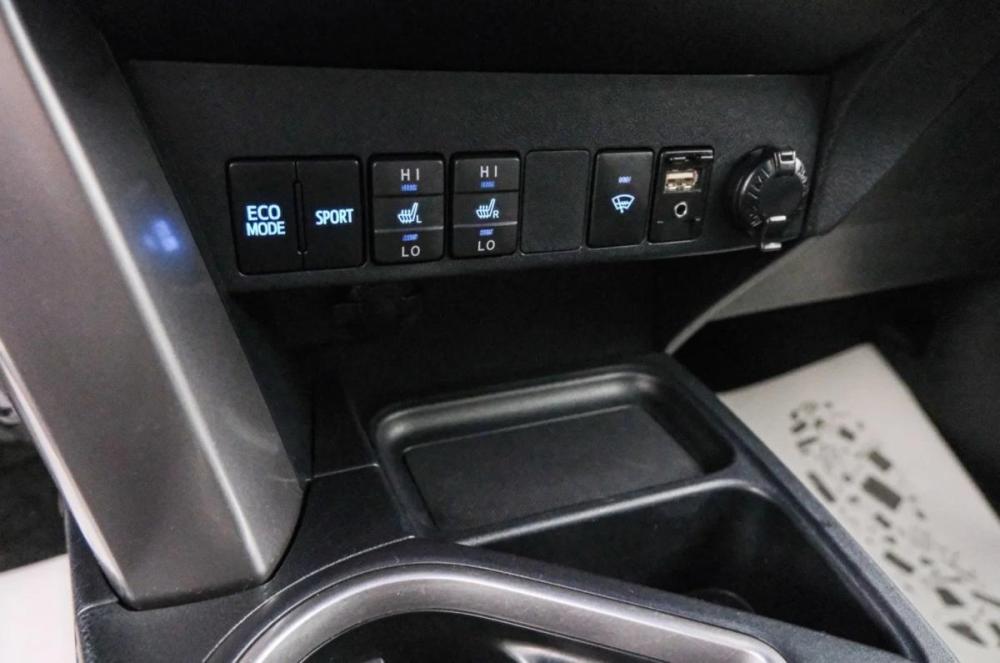 Toyota RAV4 IV (XA40) Рестайлинг Красноярск  - изображение 18