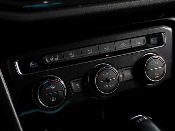 Volkswagen Tiguan II с пробегом 2017 года, цена 2 549 000 рублей, 191356 км, внедорожник, Автокод Объявления