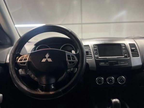 Mitsubishi Outlander II Рестайлинг с пробегом 2011 года, цена 1 330 000 рублей, 234300 км, внедорожник, Автокод Объявления