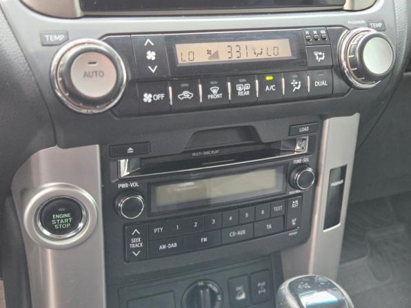 Toyota Land Cruiser Prado 150 Series с пробегом 2013 года, цена 2 599 000 рублей, 284000 км, внедорожник, Автокод Объявления