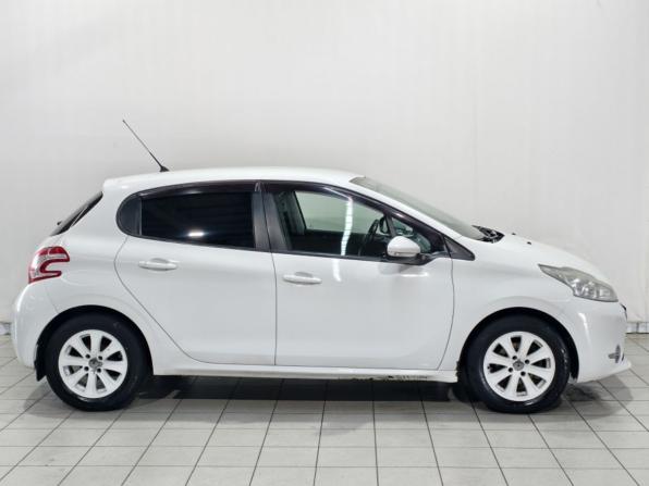 Peugeot 208 I с пробегом 2013 года, цена 595 000 рублей, 208478 км, хэтчбек, Автокод Объявления