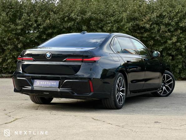 Новый BMW 7 серии VII (G70) Рестайлинг 2026 года, цена 13 990 000 рублей, седан, Автокод Объявления