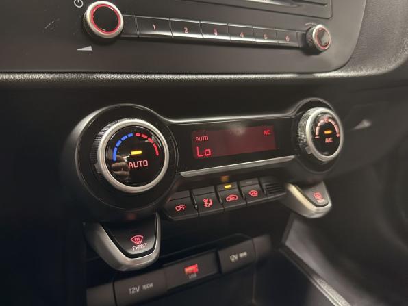 Kia Rio IV Рестайлинг с пробегом 2021 года, цена 2 050 000 рублей, 15000 км, хэтчбек, Автокод Объявления