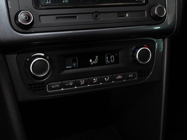 Volkswagen Polo V Рестайлинг с пробегом 2019 года, цена 1 533 000 рублей, 63500 км, седан, Автокод Объявления