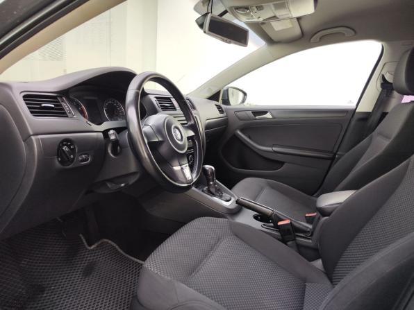 Volkswagen Jetta VI с пробегом 2013 года, цена 1 050 000 рублей, 164921 км, седан, Автокод Объявления