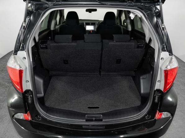 Toyota Ractis II с пробегом 2013 года, цена 859 500 рублей, 178415 км, хэтчбек, Автокод Объявления