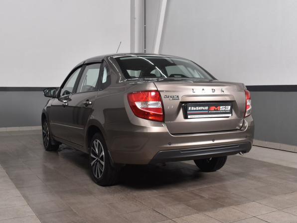 Lada (ВАЗ) Granta I Рестайлинг с пробегом 2024 года, цена 899 995 рублей, 34641 км, седан, Автокод Объявления