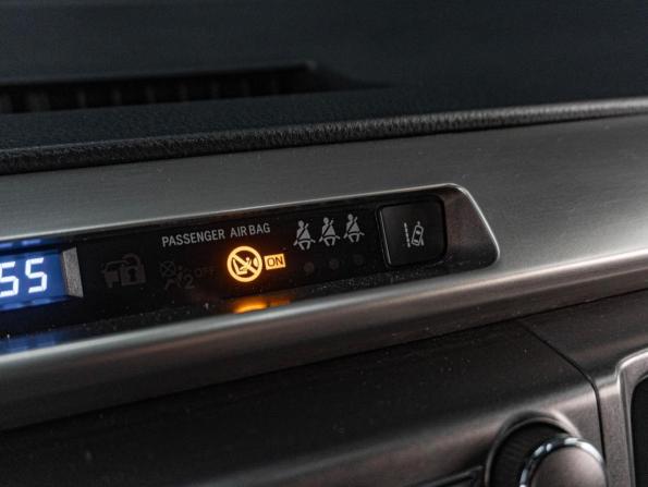 Toyota RAV4 IV (XA40) с пробегом 2015 года, цена 2 459 000 рублей, 89997 км, внедорожник, Автокод Объявления