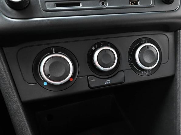 Volkswagen Polo V с пробегом 2011 года, цена 699 000 рублей, 174206 км, седан, Автокод Объявления