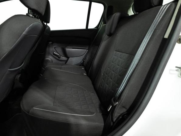 Renault Sandero II Рестайлинг с пробегом 2018 года, цена 899 700 рублей, 202577 км, хэтчбек, Автокод Объявления