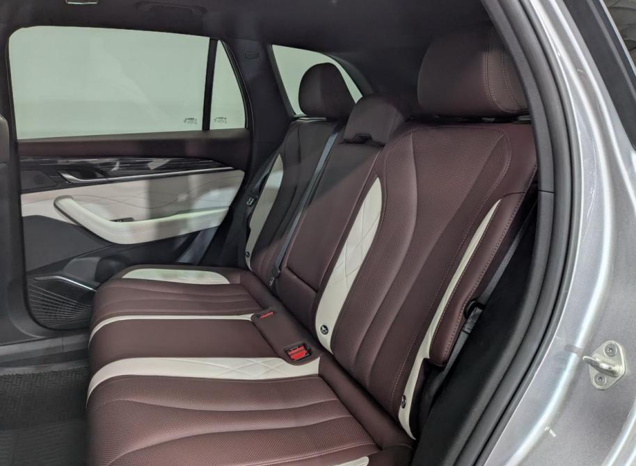 Geely Monjaro I Москва  - изображение 13