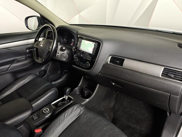 Mitsubishi Outlander III Рестайлинг с пробегом 2014 года, цена 1 543 000 рублей, 129278 км, внедорожник, Автокод Объявления