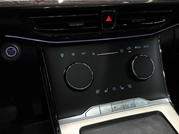 Exeed VX I с пробегом 2022 года, цена 3 500 000 рублей, 21782 км, внедорожник, Автокод Объявления