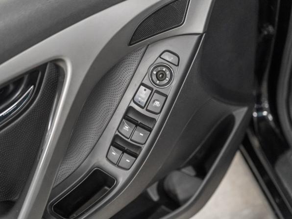 Hyundai Avante V с пробегом 2011 года, цена 1 025 000 рублей, 146875 км, седан, Автокод Объявления