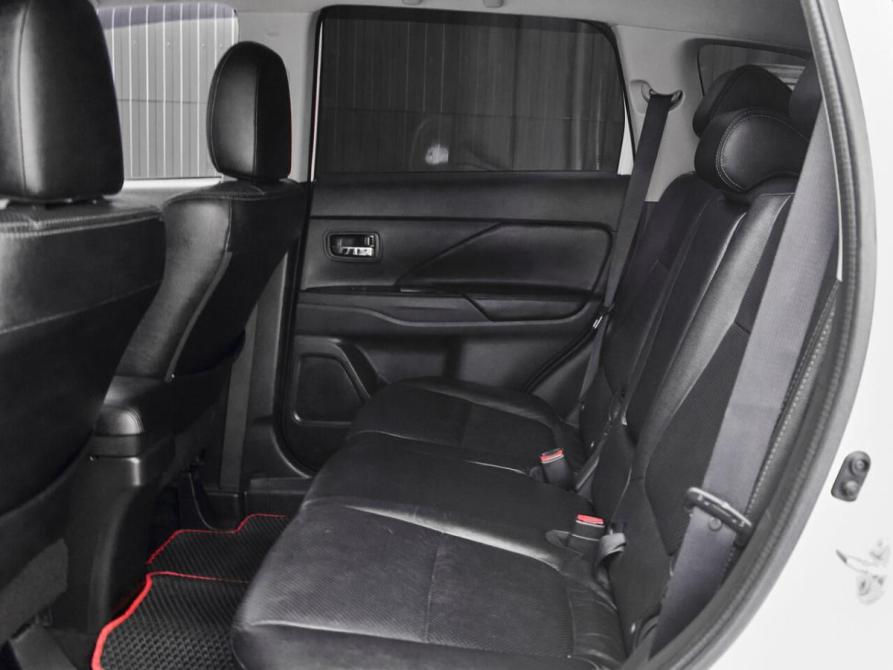 Mitsubishi Outlander III Рестайлинг 2 Екатеринбург  - изображение 24